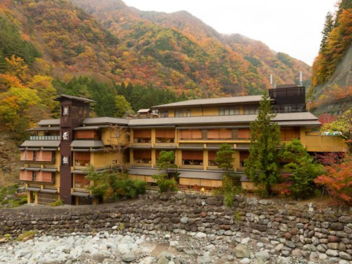 World Oldest Hotel: The world's oldest hotel has been in business for over  1000 years! | Times of India Travel