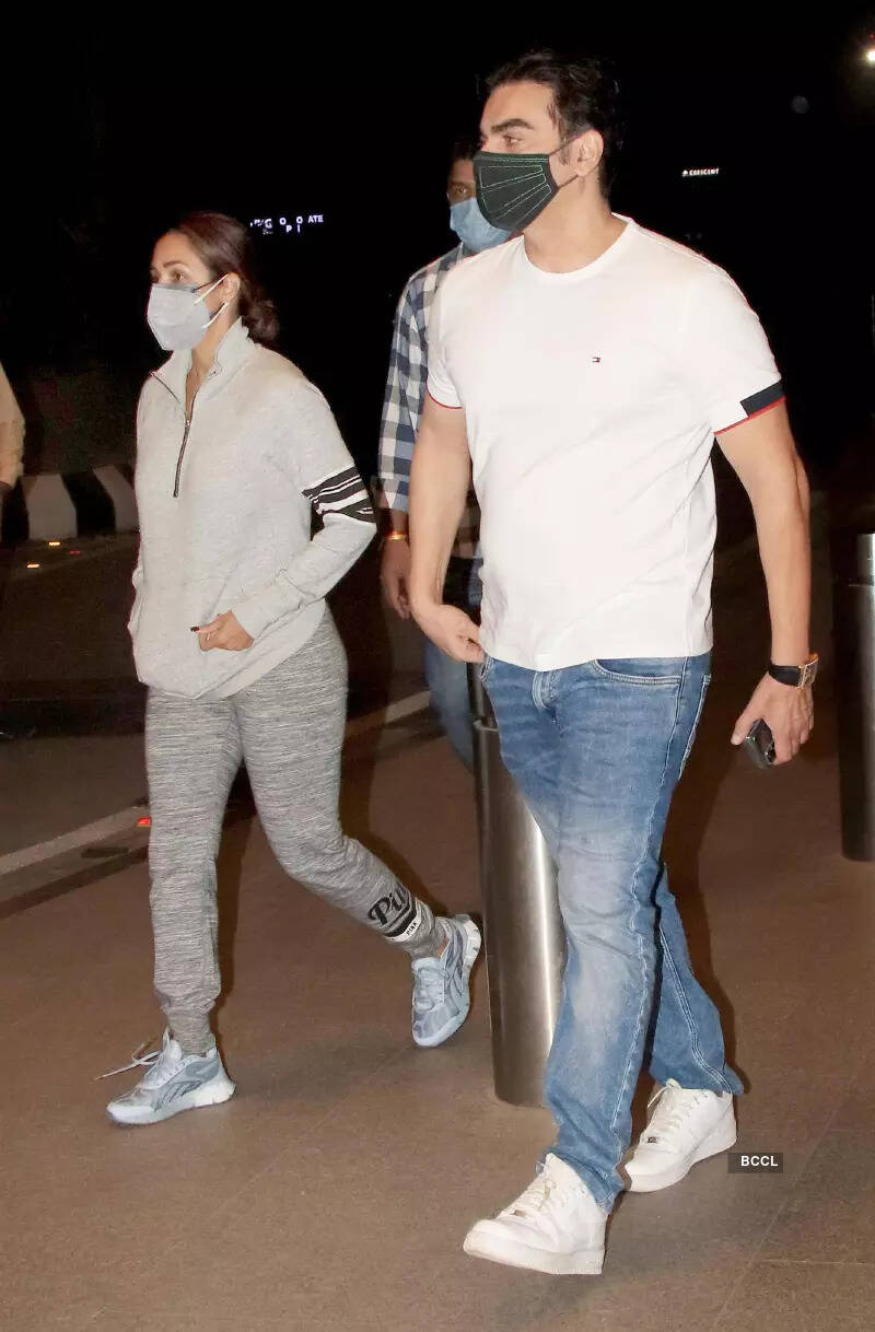 #ETimesSnapped: From Malaika-Arbaaz to Kriti Sanon, paparazzi pictures of your favourite celebs