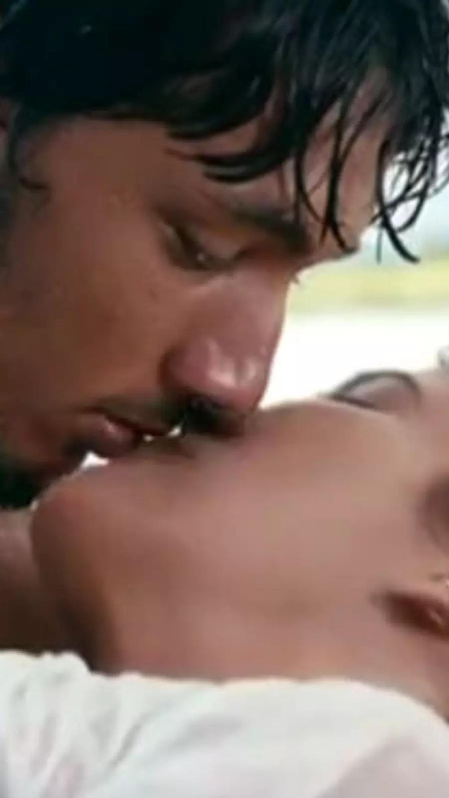 Passionate lip locks scenes from Tamil movies | Times of India