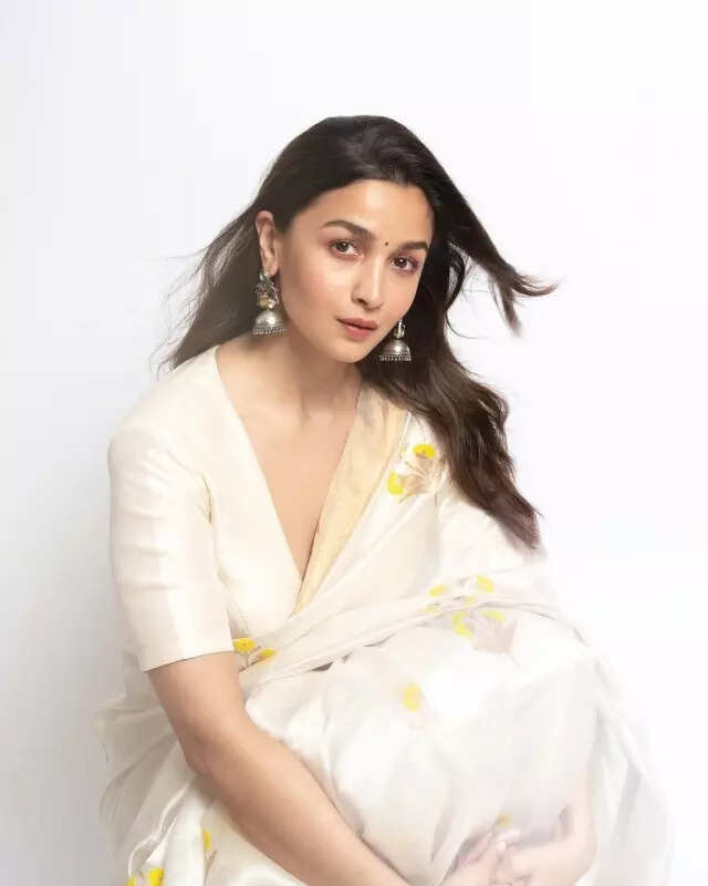 Alia Bhatt shows off her love for elegant white sarees in these stunning pictures