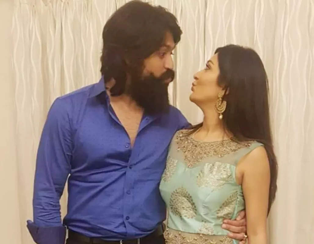 Adorable pictures of KGF star Yash and Radhika Pandit go viral on Valentine's Day!