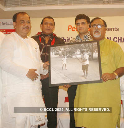 Auction of Suman Chattopadhyay's photos