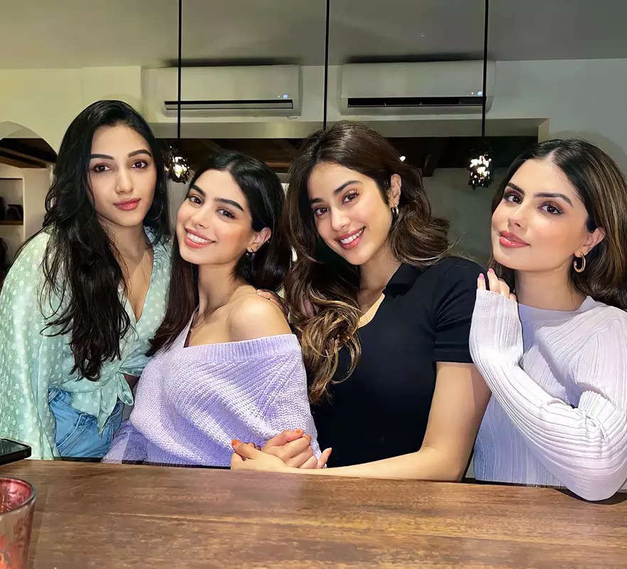 Khushi Kapoor’s captivating pictures in these trendy outfits are surely worth a thousand words!