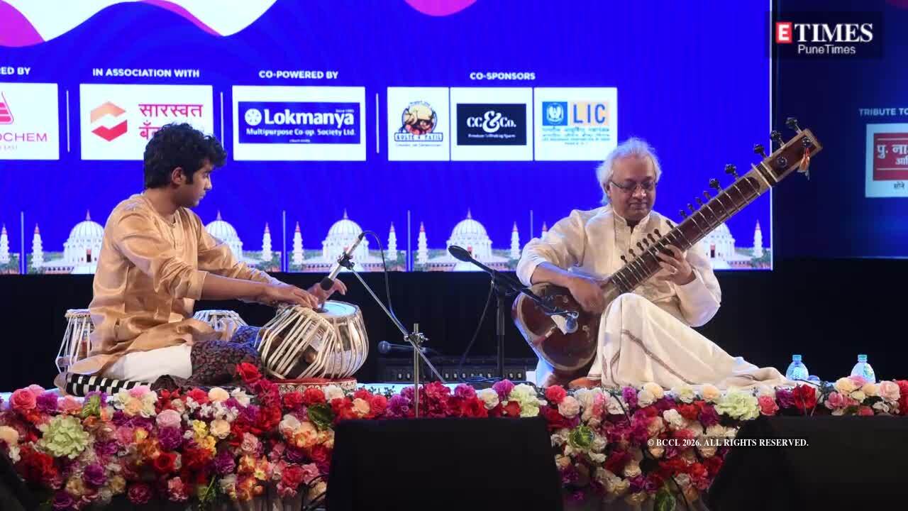 Sitar and Tabala jugalbandi by Nayan Ghosh and Ishan Ghosh