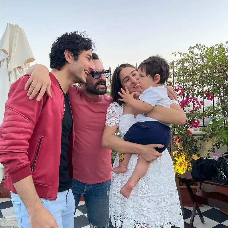 These adorable pictures of birthday boy Jeh and Taimur with Sara and Ibrahim Ali Khan are too cute to be missed!