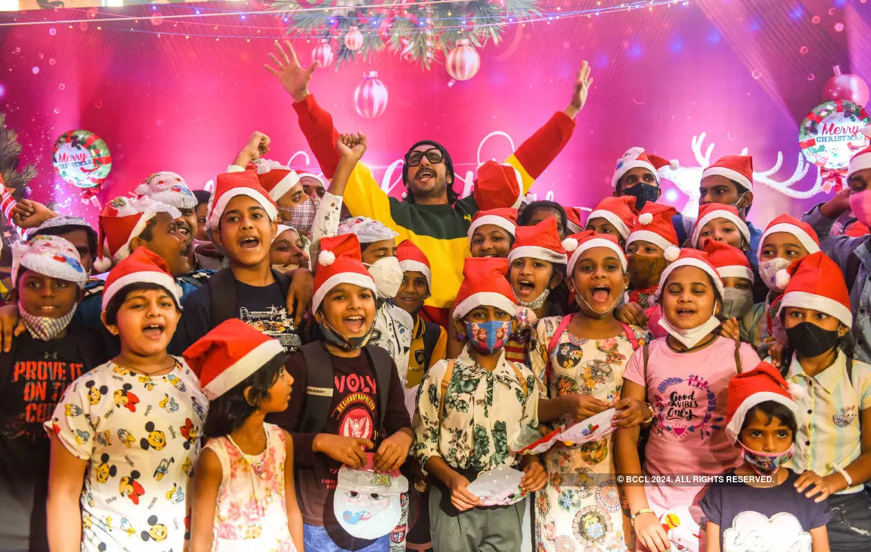 Ranveer Singh celebrates Christmas with children from Save the Children foundation