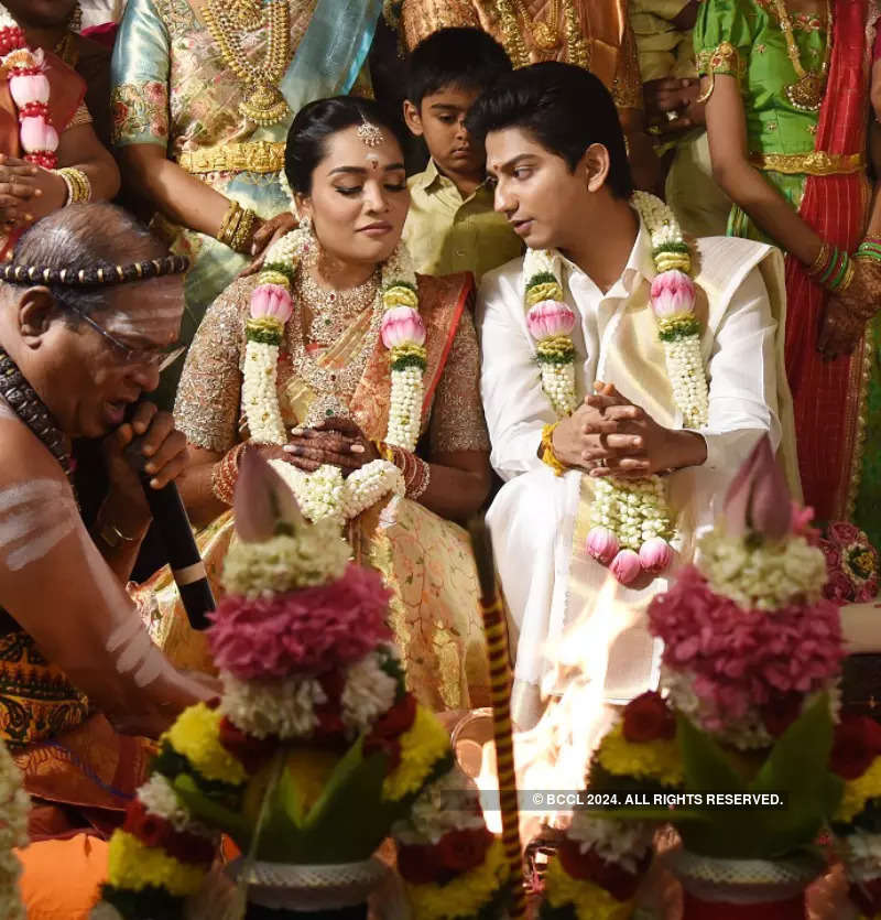 Inside pictures from producer Anbu Chezhiyan's daughter Sushmitha and R Sharan's wedding festivities