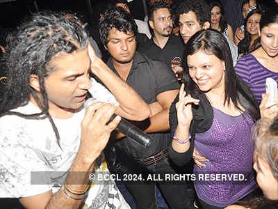 Apache Indian performs @ Reverb