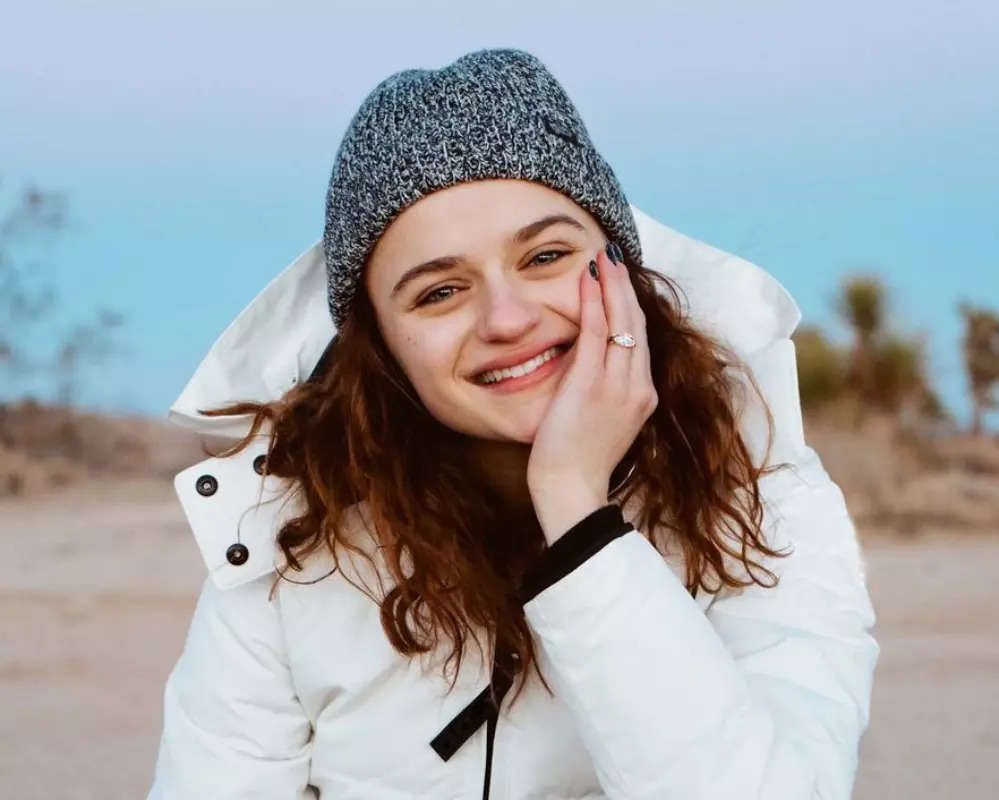 Dreamy engagement pictures of 'The Kissing Booth' star Joey King and Steven Piet