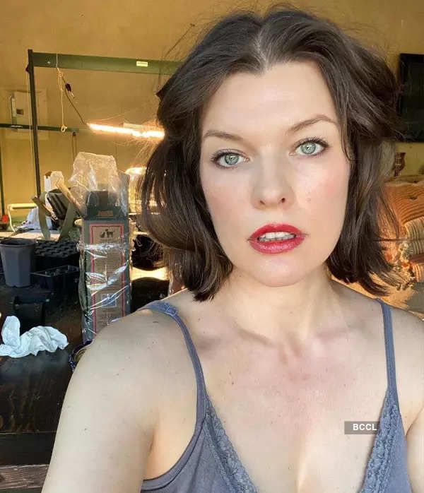 These glamorous pictures of Ukrainian-born actress Milla Jovovich go viral on internet