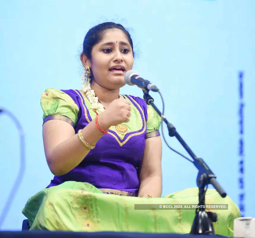 Ranjani and Gayatri perform at the finale of Times Thyagaraja Awards