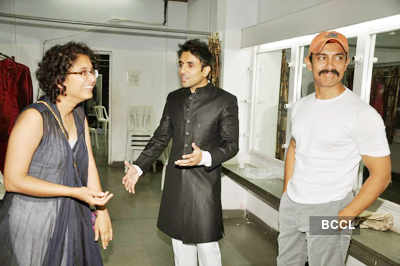 'Delhi Belly' cast @ Vir Das play