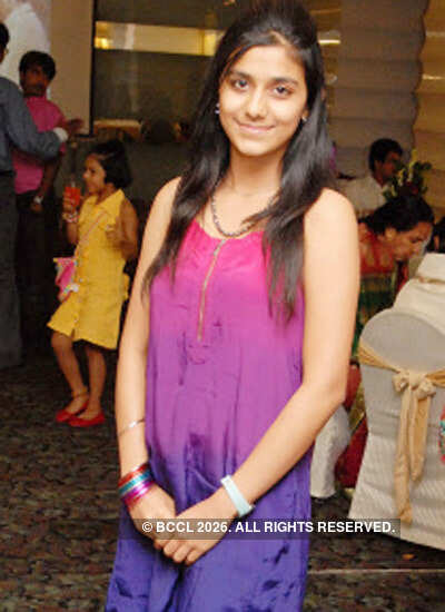 Pramod & Malti Thakre's 25th wedding anniv.