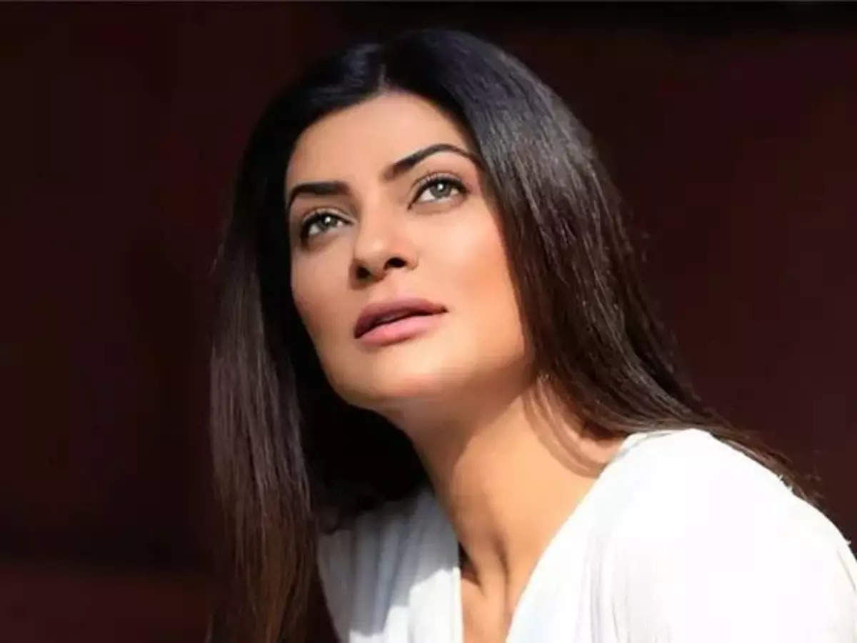 Sushmita Sen blames her poor networking skills for not getting enough work:  Here are the perfect rules for networking | The Times of India