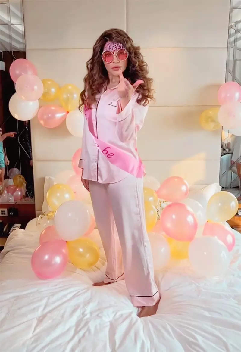 Ahead of her wedding, Shama Sikander gives a sneak peek into her fun-filled bachelorette party