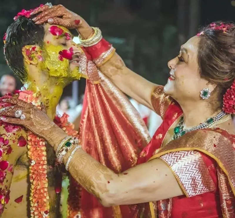From Big B to Aishwarya Rai, unseen pictures of celebrities at Anmol Ambani's lavish wedding