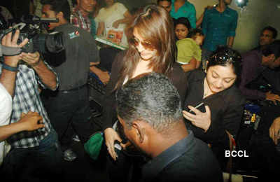 Anushka Sharma let off!