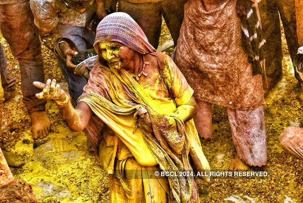 From Lathmar Holi to widows' celebration, these pictures will arouse you to enjoy the festival of colours