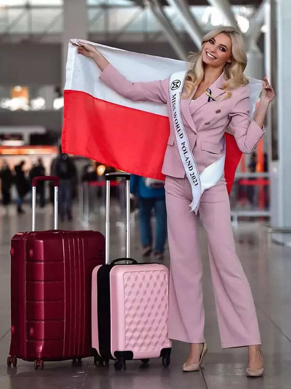 Miss World 2021: Karolina Bielawska from Poland wins the crown, see pictures of the reigning beauty queen