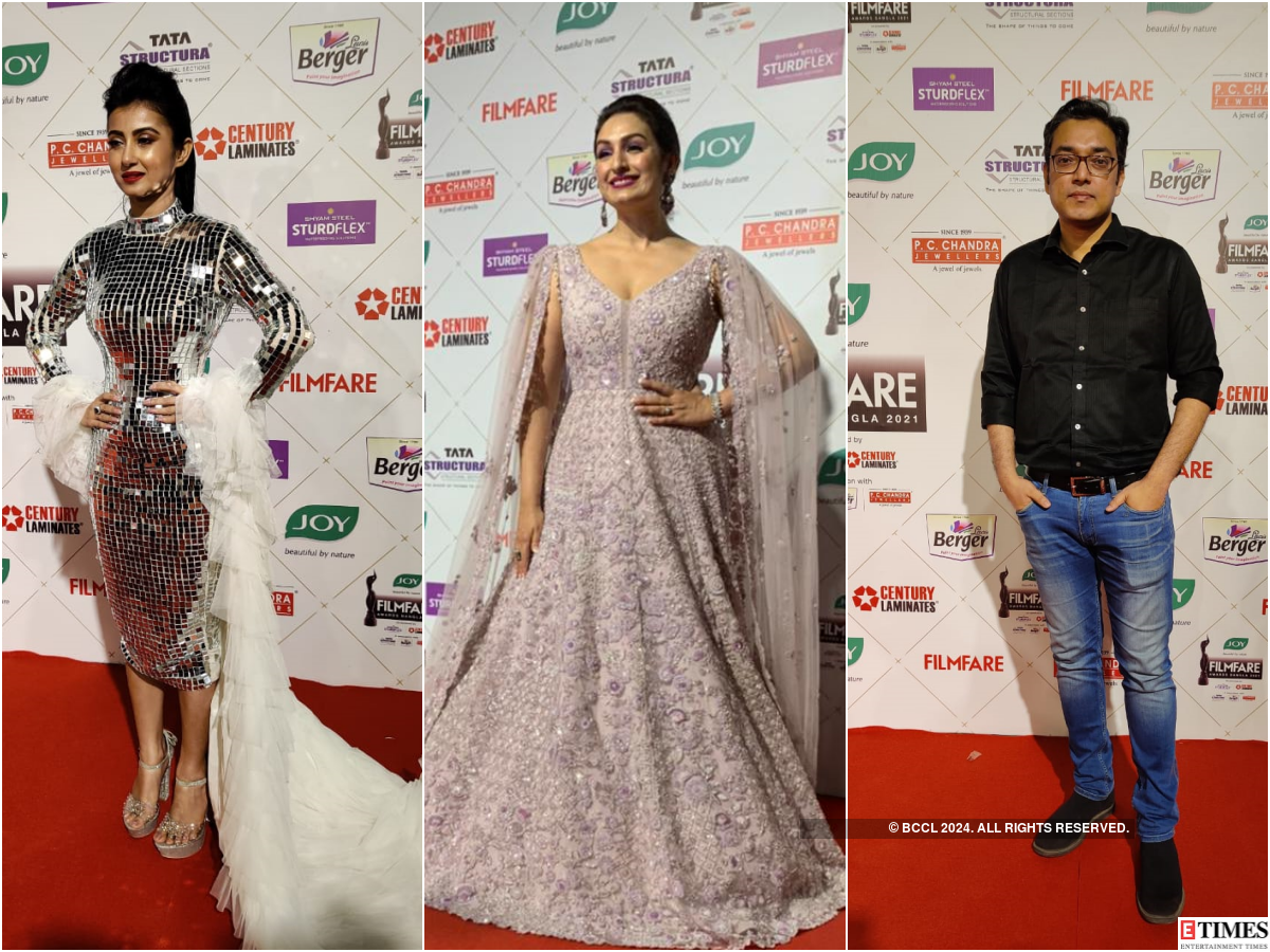 5th Joy Filmfare Awards Bangla 2021: Monami Ghosh, Akriti Kakar, Anupam Roy and more celebs grace the red carpet