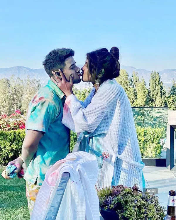 From kissing to playing with colours, Priyanka Chopra and Nick Jonas share joyful pictures from their Holi celebration