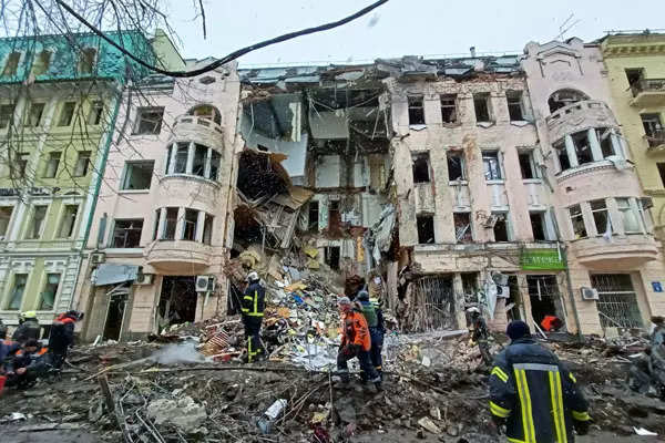 Over 600 buildings destroyed in Ukrainian city of Kharkiv; see pics
