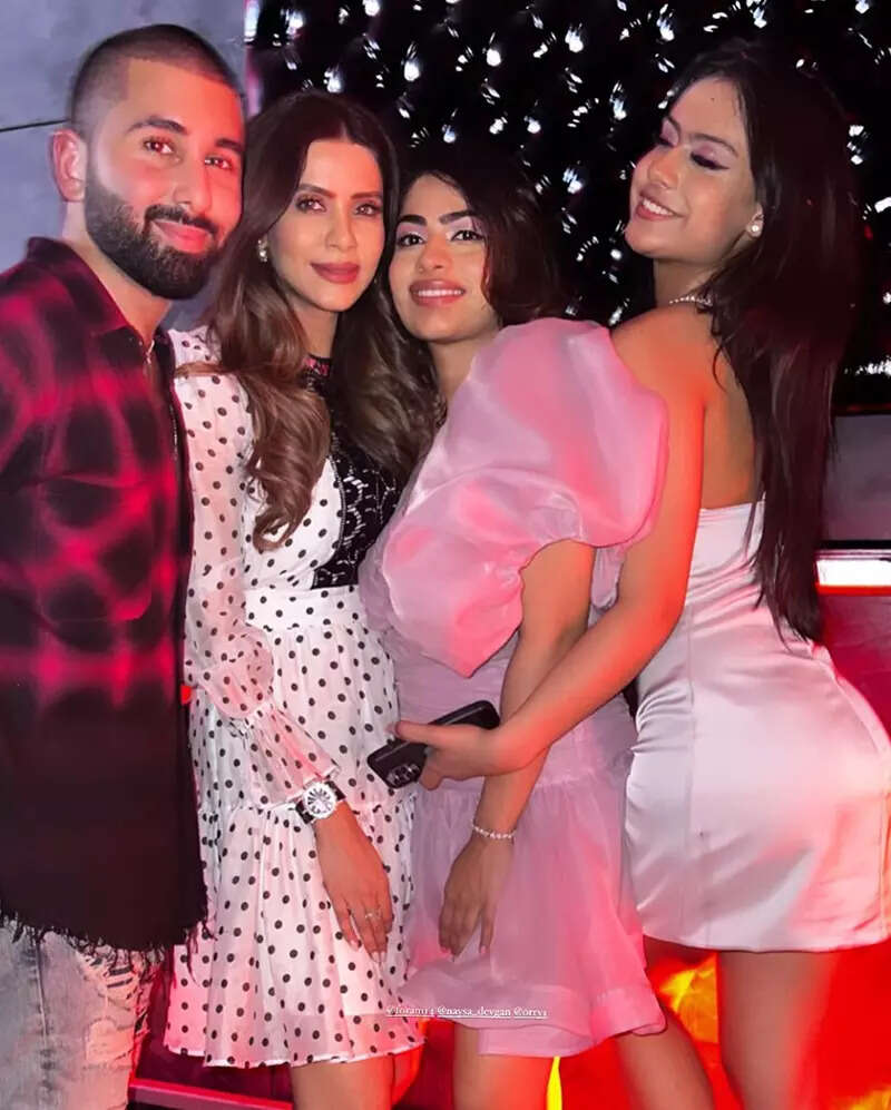 These party pictures of Nysa Devgan in a slip grey dress will make you go wow