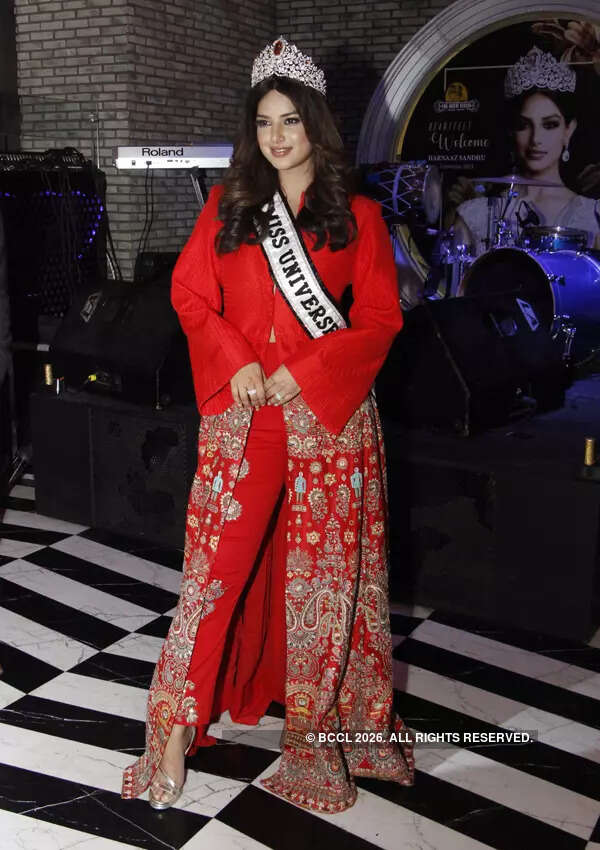 Harnaaz Kaur Sandhu's pictures