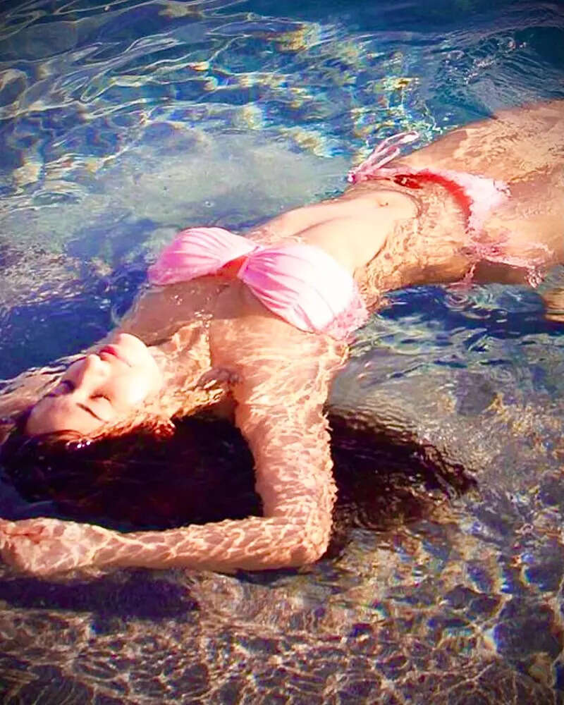 New pictures of Disha Patani in a short shimmery dress will make your hearts skip a beat