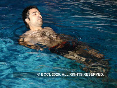 Pool party @ Hotel The Royal Plaza