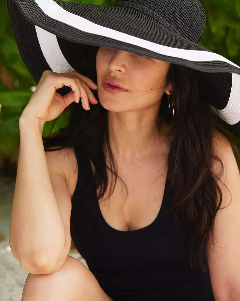Katrina Kaif casts a spell with her new mesmerising pictures in a black monokini