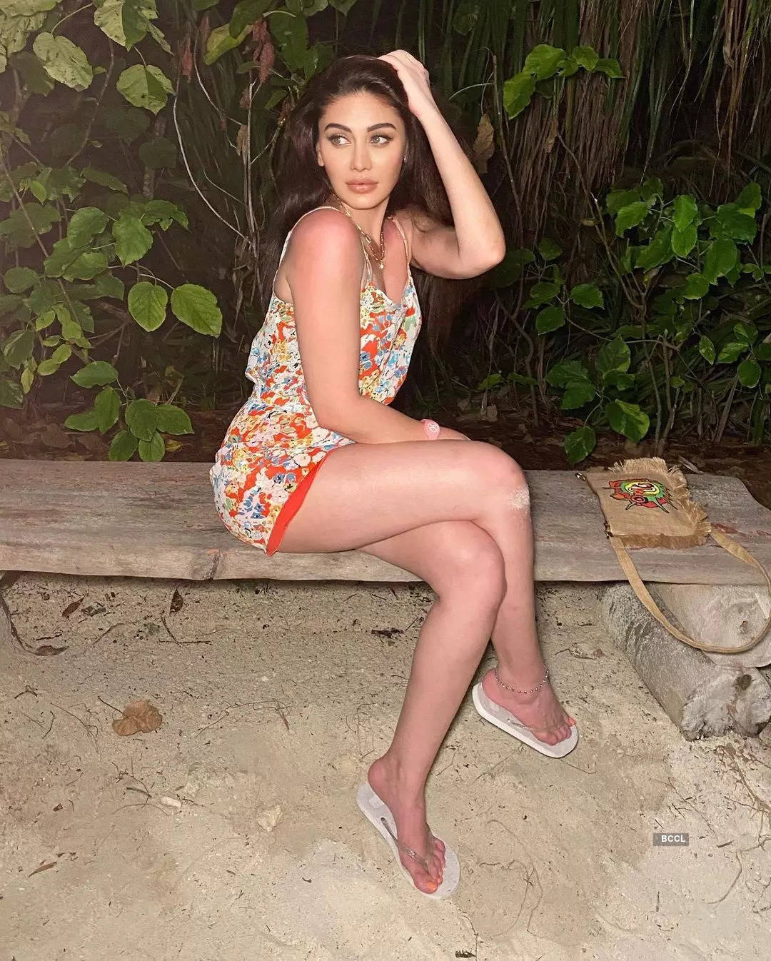 'Kaanta Laga' fame Shefali Jariwala is giving major beach vibes with her dreamy vacation pictures