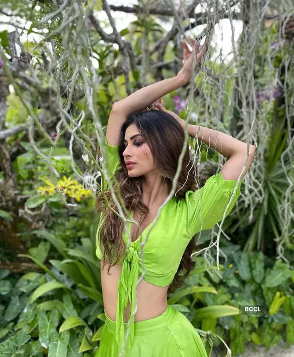 These throwback pictures of Mouni Roy will leave you mesmerised!