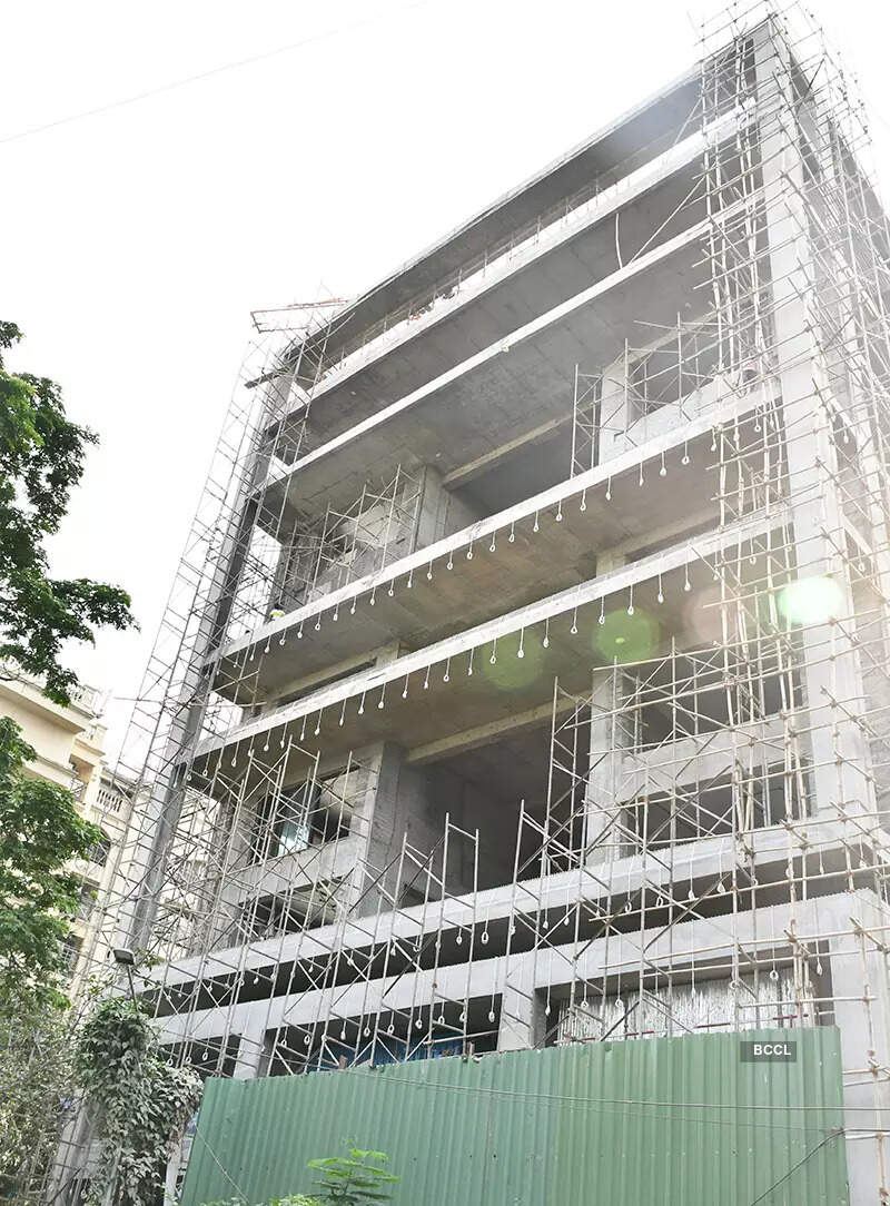 Alia Bhatt-Ranbir Kapoor wedding: Photos of Sabya outfits and lit up RK studio go viral