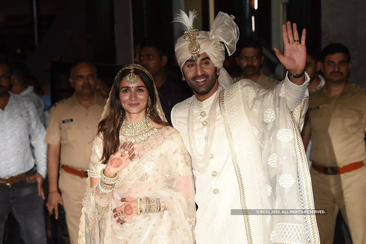 Flaunting her diamond ring, Alia Bhatt is a vision to behold in these new wedding pictures