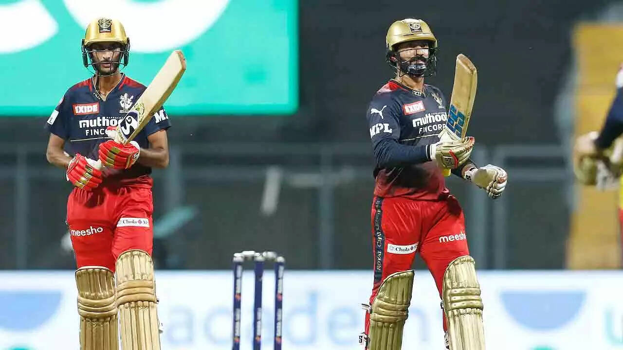 In Pics, IPL 2022 Match 27: Dinesh Karthik stars as RCB enter top four  | The Times of India