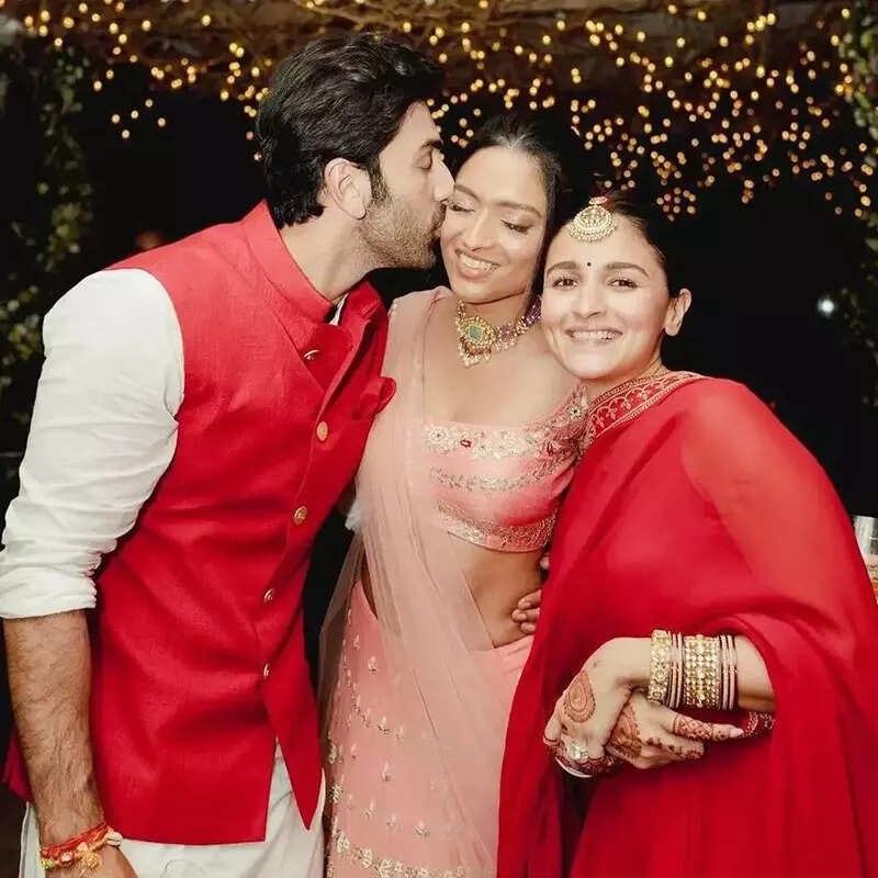 From Ranbir Kapoor chilling with bridesmaids to Alia Bhatt&rsquo;s emotional moments, unseen pictures from the wedding
