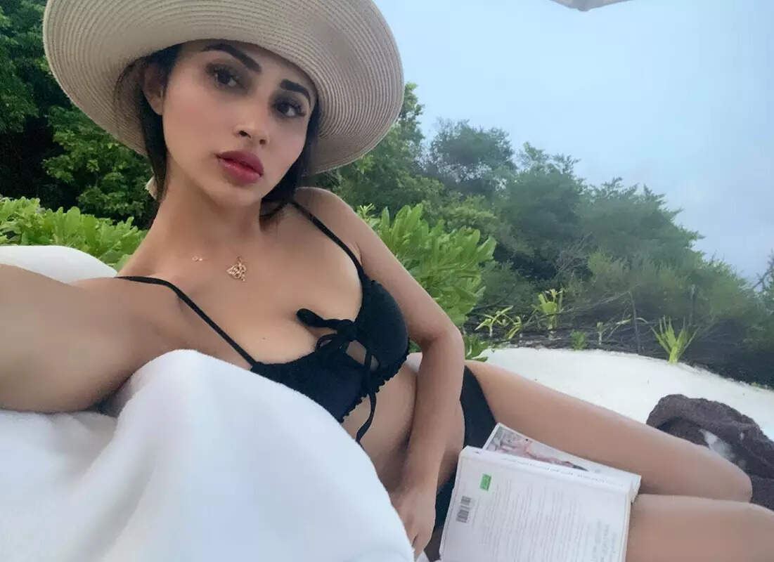 Mouni Roy celebrates Earth Day in style; shares breathtaking pictures from her vacation