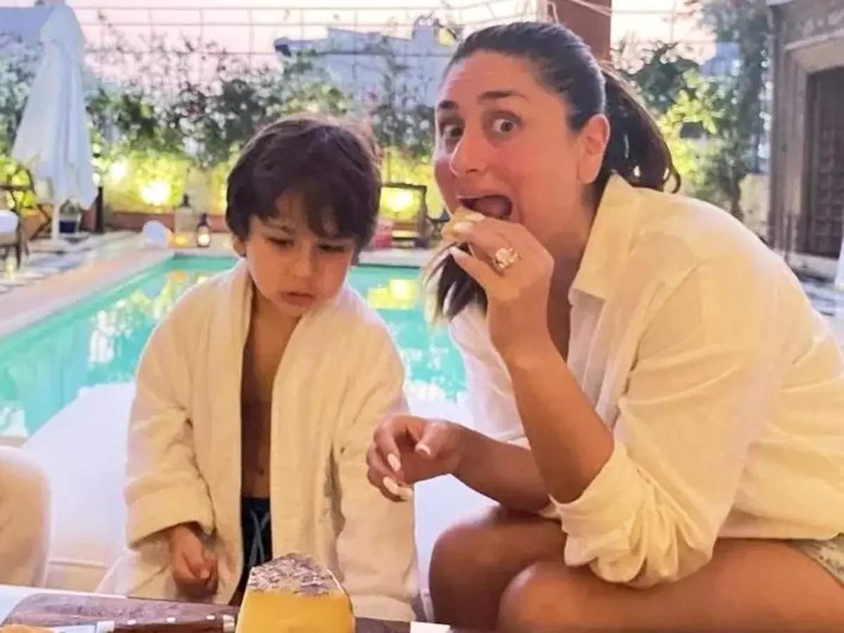 Fun-filled pictures from Kareena Kapoor Khan's super chilled evening with little Jeh and Taimur Ali Khan | Photogallery - ETimes