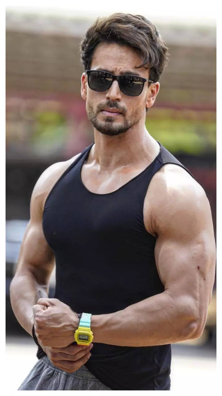 Tiger Shroff Favorite Food: Revealed: This is what super-fit actor Tiger  Shroff eats in a day | Times of India
