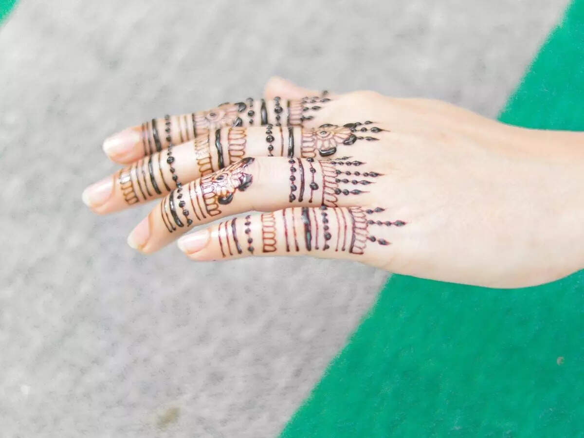 new easy mehndi designs 2022