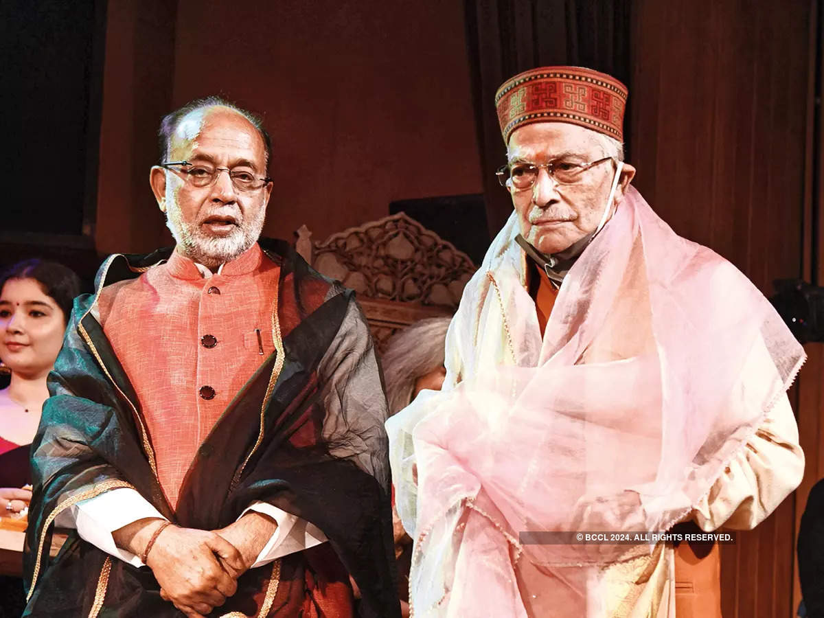 Vijay Goel, former Minister of Youth and Sports, and Dr.  Murli Manohar Joshi, former Minister of State for Human Resources Development