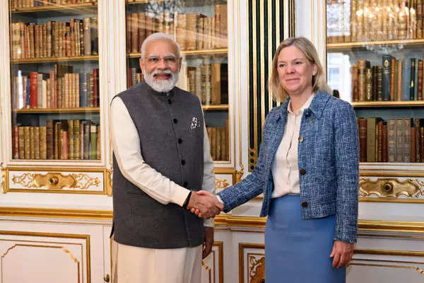 40 images from PM Modi's Europe visit