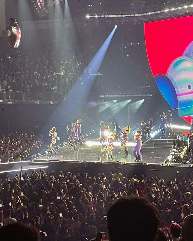 Pictures of Nysa Devgan enjoying Dua Lipa&rsquo;s concert with friends in UK go viral