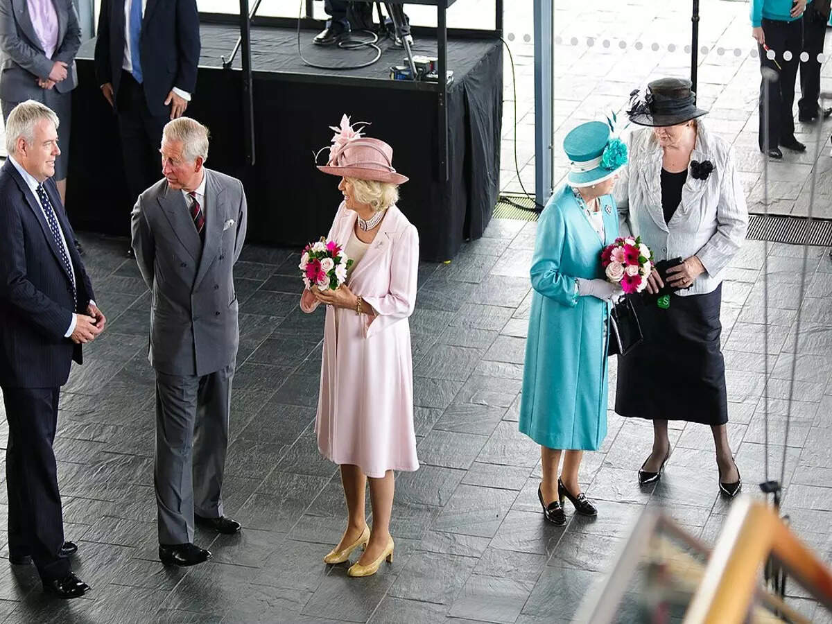 Travel tales of Prince Charles who carries his bed, toilet seat & paintings on trips! Travel tales of Prince Charles who carries his bed, toilet seat & paintings on trips!