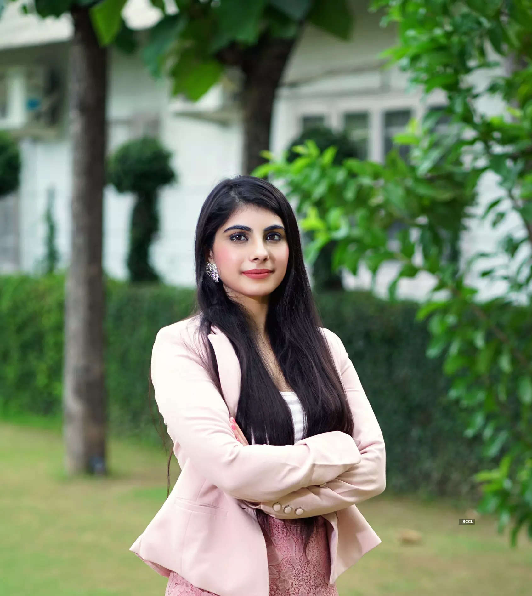 Meet Naina Pachnanda, a creative, soulful & stylish lawyer cum Instagram influencer