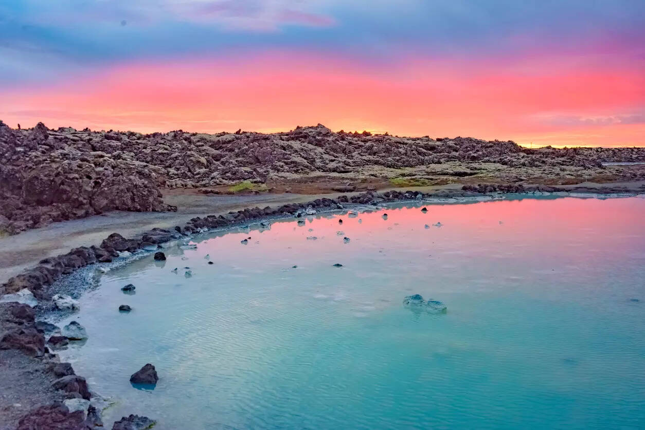 Iceland needs photographers to capture Midnight Sun; Free fights and boarding! Iceland needs photographers to capture Midnight Sun; Free fights and boarding!