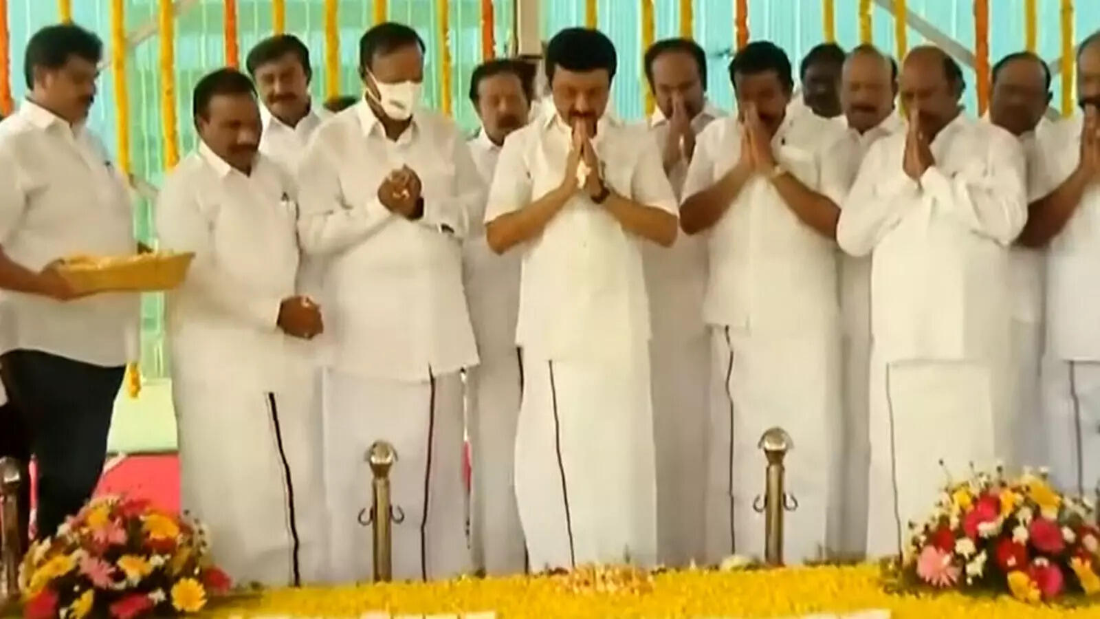 Tamil Nadu CM Stalin pays floral tribute to former CM M Karunanidhi ...