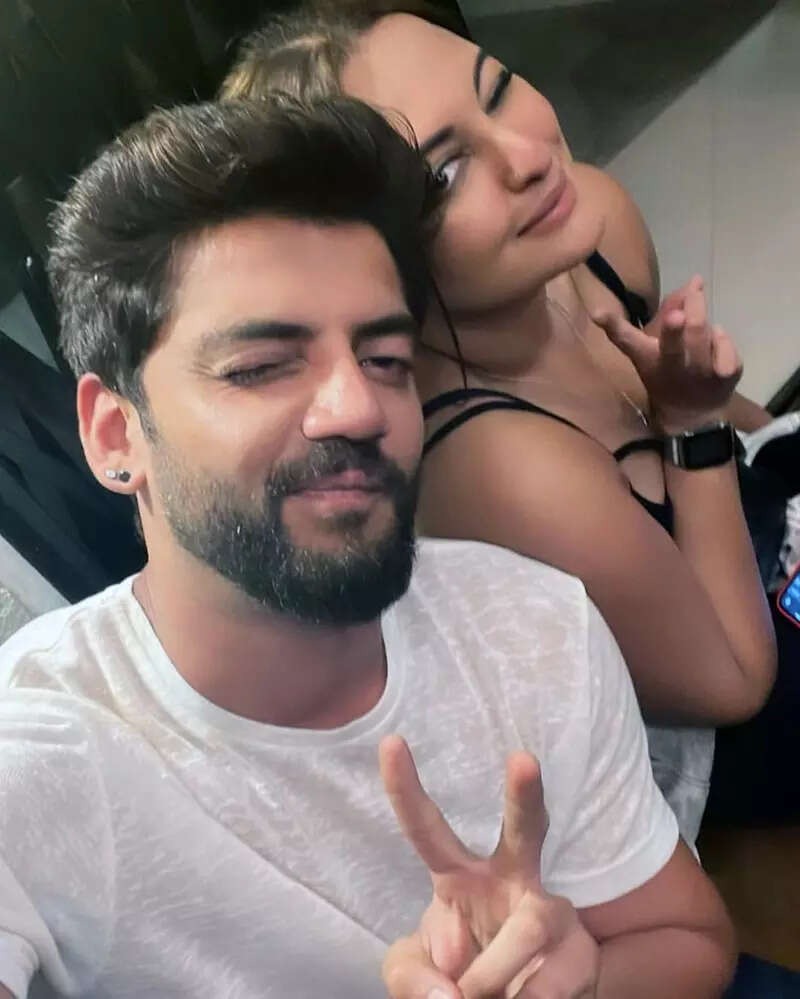 Pictures of Sonakshi Sinha flaunting her diamond ring spark engagement rumours