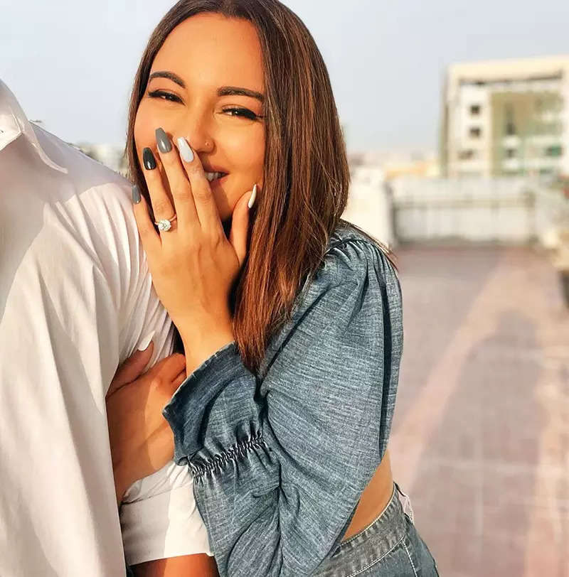 Pictures of Sonakshi Sinha flaunting her diamond ring spark engagement rumours